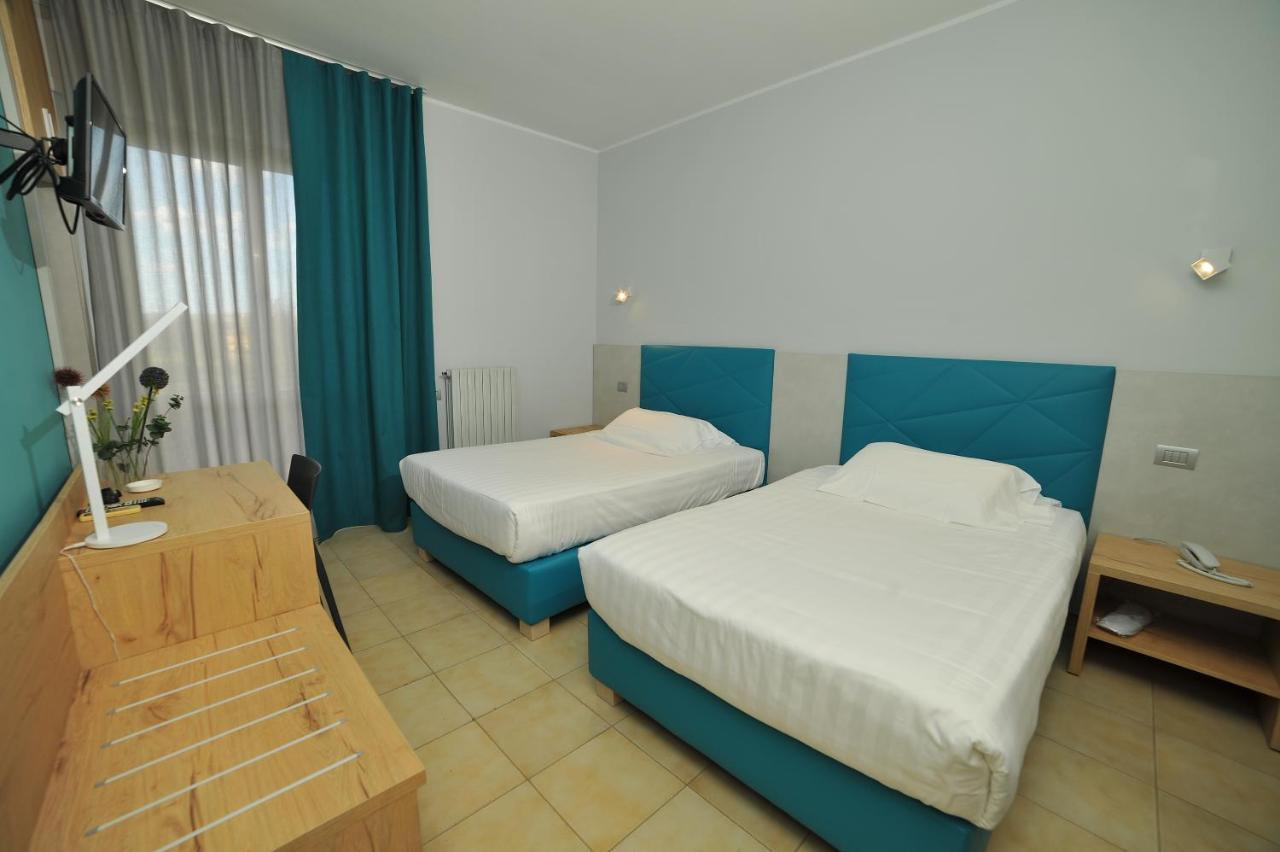 Hotel San Crispino Morrovalle Εξωτερικό φωτογραφία