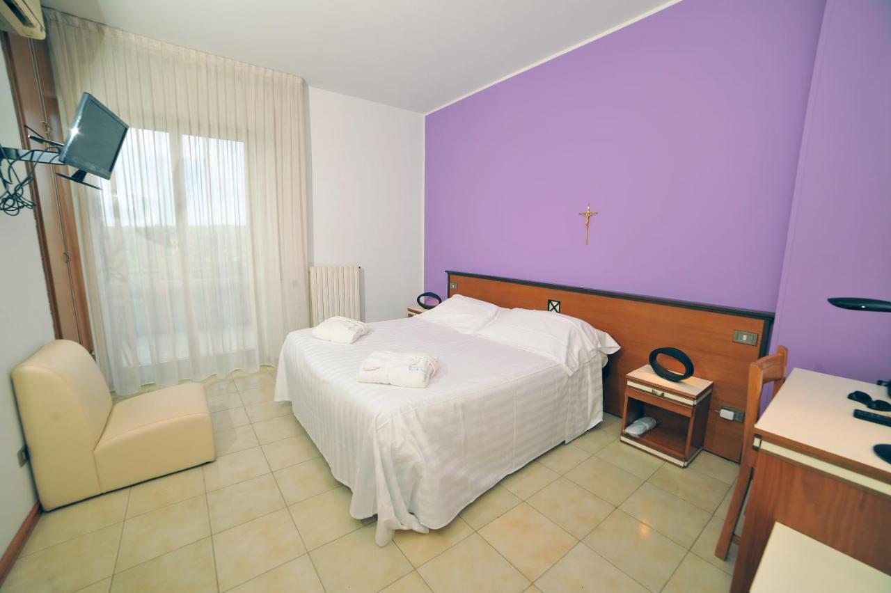 Hotel San Crispino Morrovalle Εξωτερικό φωτογραφία